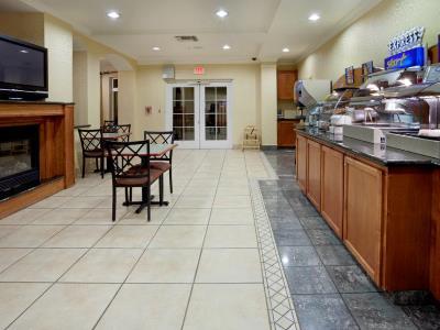 Hotel Express Sonoma Wine Country By Ihg