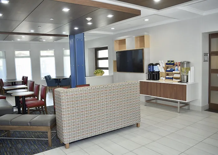 Holiday Inn Express Windsor Sonoma Wine Country By Ihg