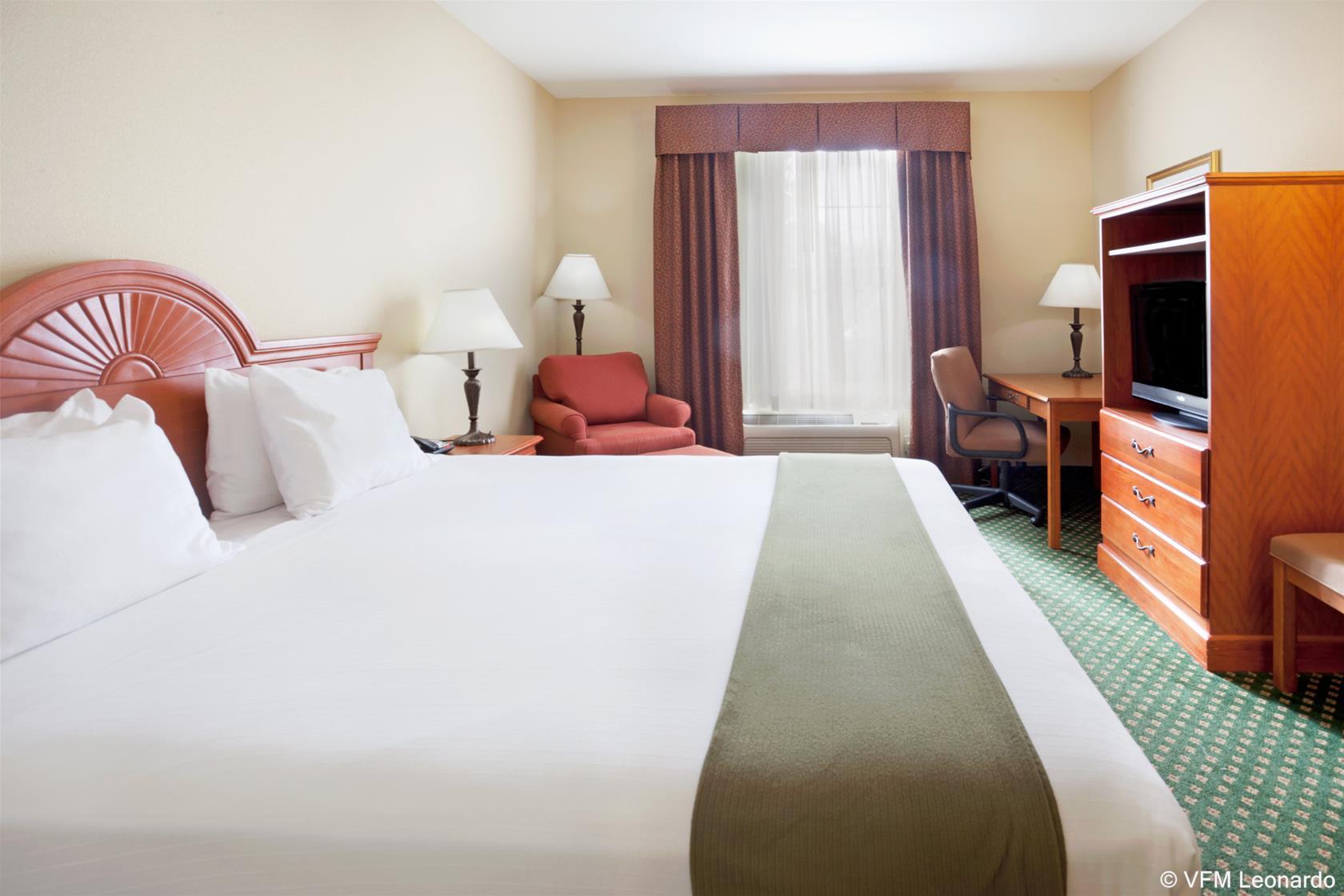 Hotel Express Sonoma Wine Country By Ihg Windsor