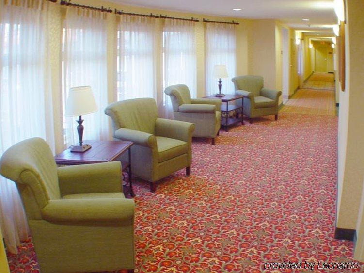 Hotel Express Sonoma Wine Country By Ihg