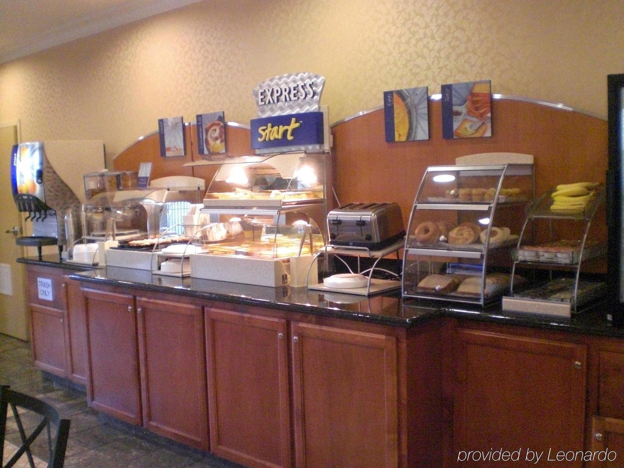 Hotel Express Sonoma Wine Country By Ihg Windsor