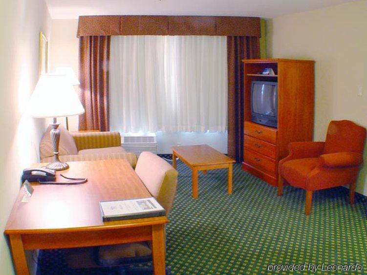 Hotel Express Sonoma Wine Country By Ihg Windsor